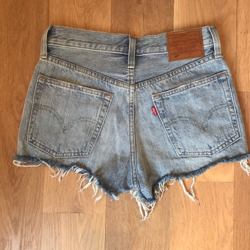 LEVIS !!! - Picture 2 of 5
